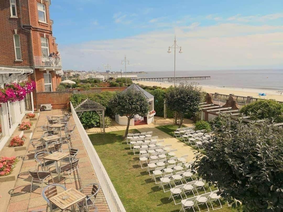 Hotel Victoria Lowestoft Extérieur photo